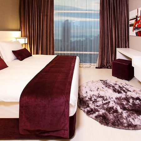 Flora Suites Atasehir Istanbul Ngoại thất bức ảnh