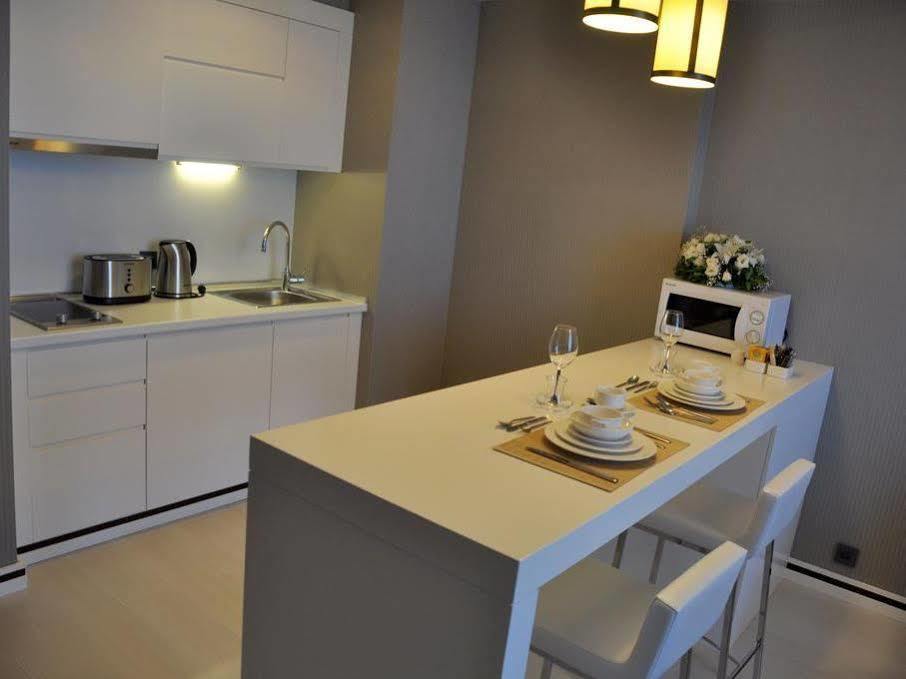 Flora Suites Atasehir Istanbul Ngoại thất bức ảnh