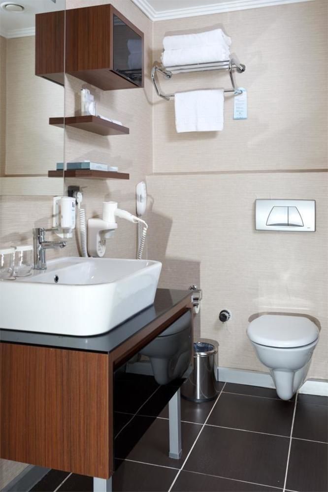 Flora Suites Atasehir Istanbul Ngoại thất bức ảnh