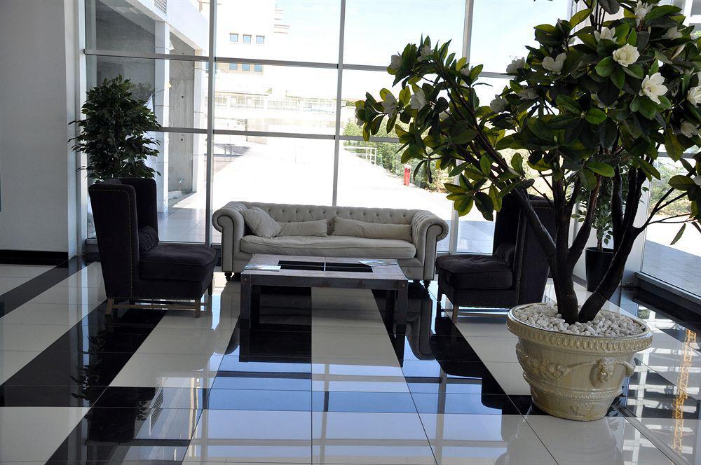 Flora Suites Atasehir Istanbul Ngoại thất bức ảnh